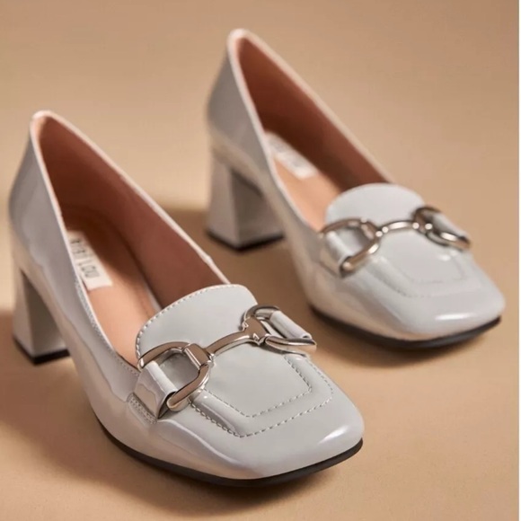 Anthropologie Bibi Lou Valencia Heel Loafer Light Gray Patent Leather - Picture 2 of 11